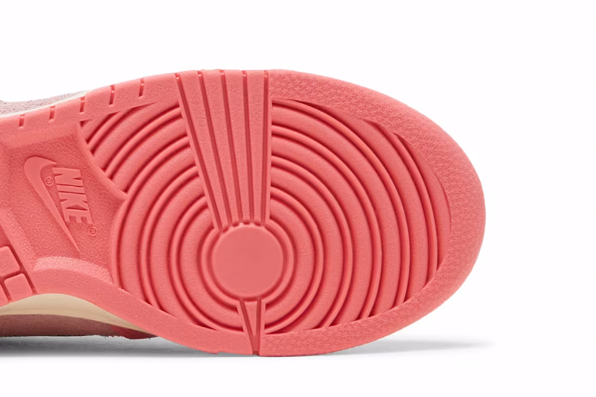 Nike Women's Dunk High Hoops, view 6