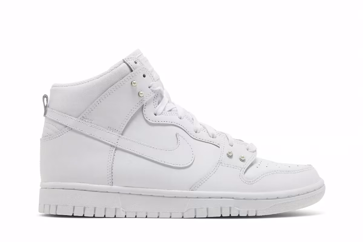 Nike Women's Dunk High SE 9000, view 2