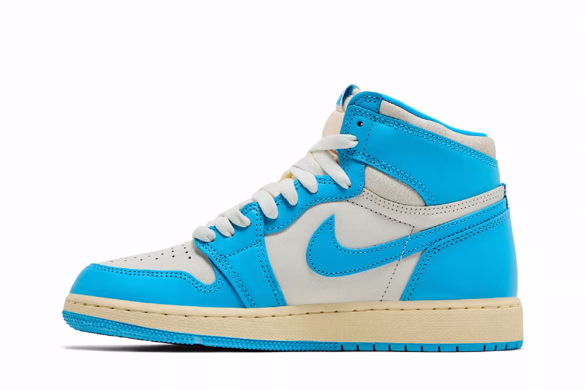 Air Jordan 1 High OG GS UNC Reimagined, view 4