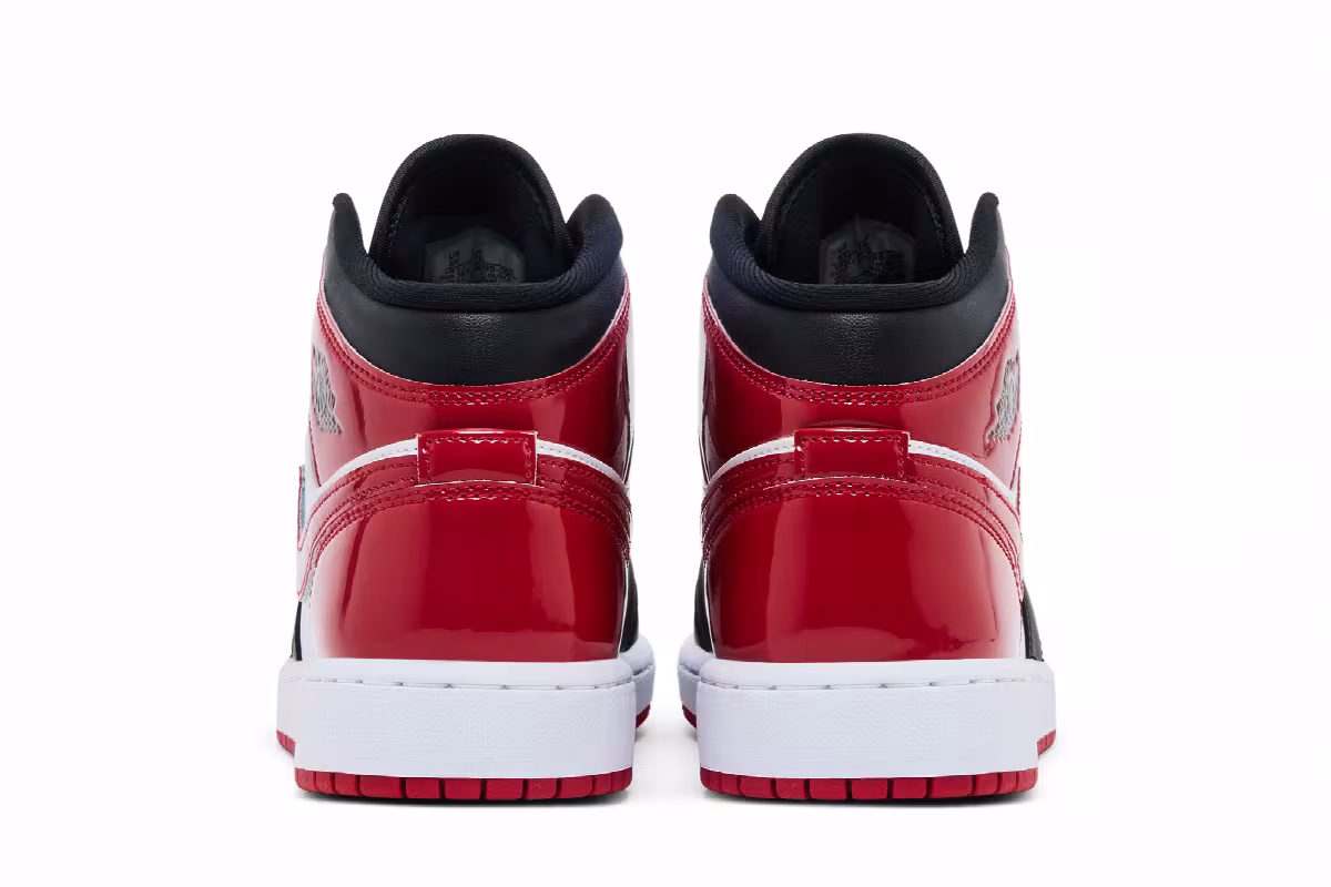 Air Jordan 1 Mid SE GS Patent Bred Toe, view 7