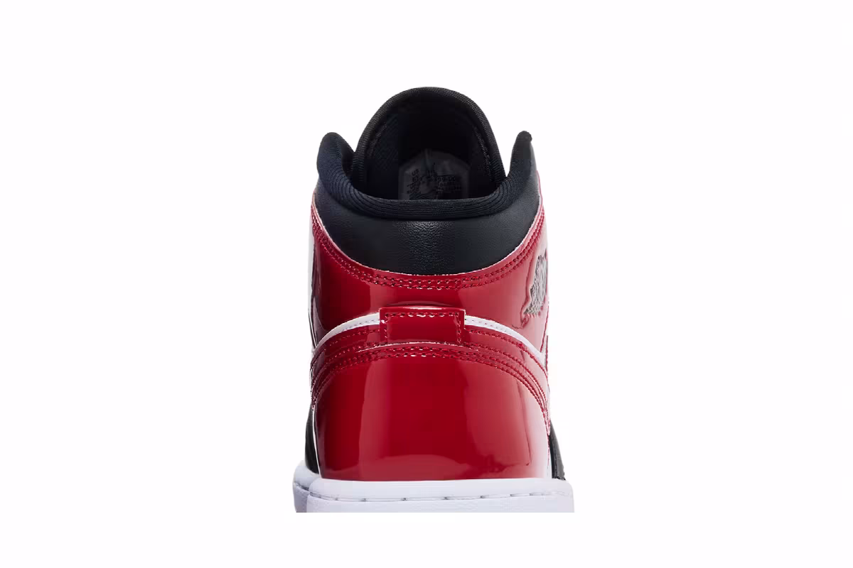 Air Jordan 1 Mid SE GS Patent Bred Toe, view 8