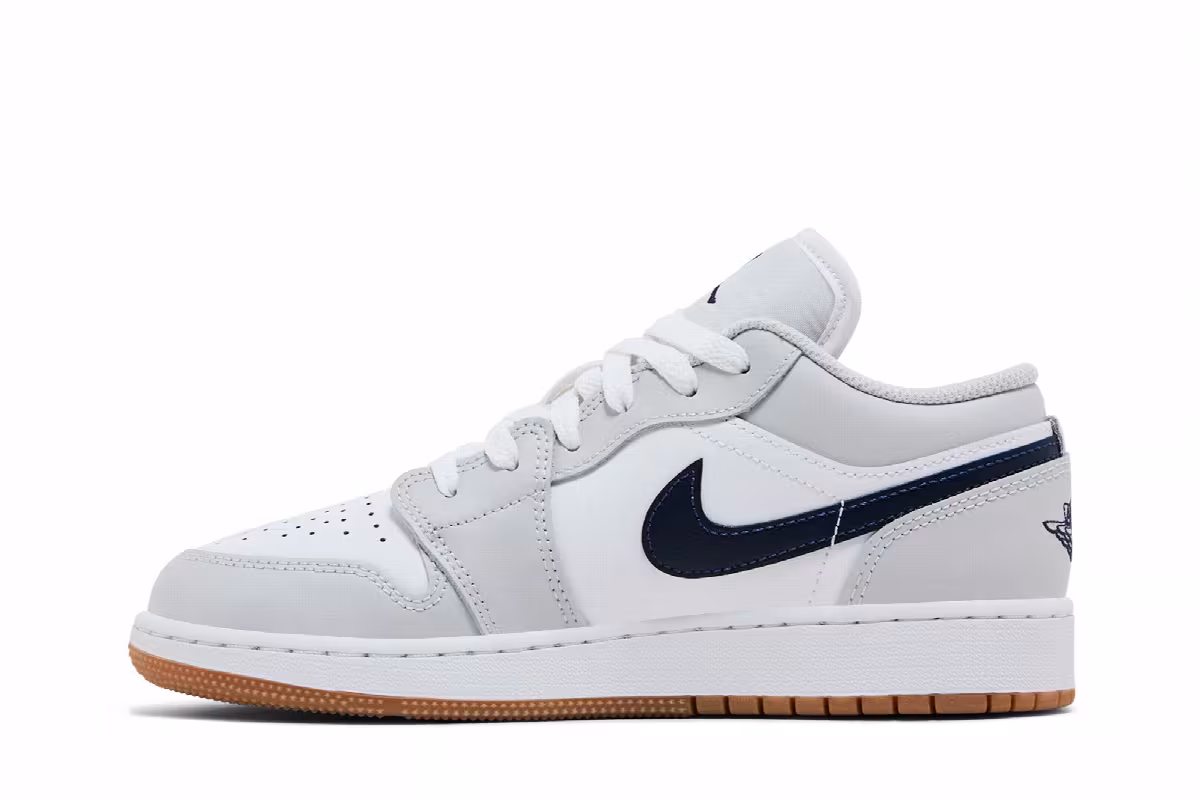 Air Jordan 1 Low GS Georgetown, view 4