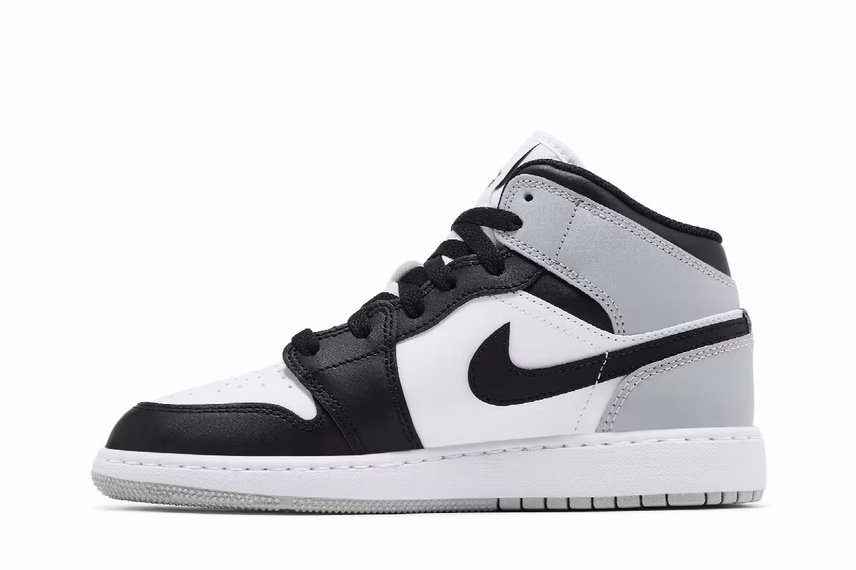 Air Jordan 1 Mid GS Barons, view 4