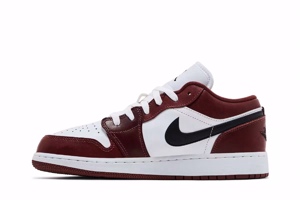 Air Jordan 1 Low GS Dark Pony, view 4