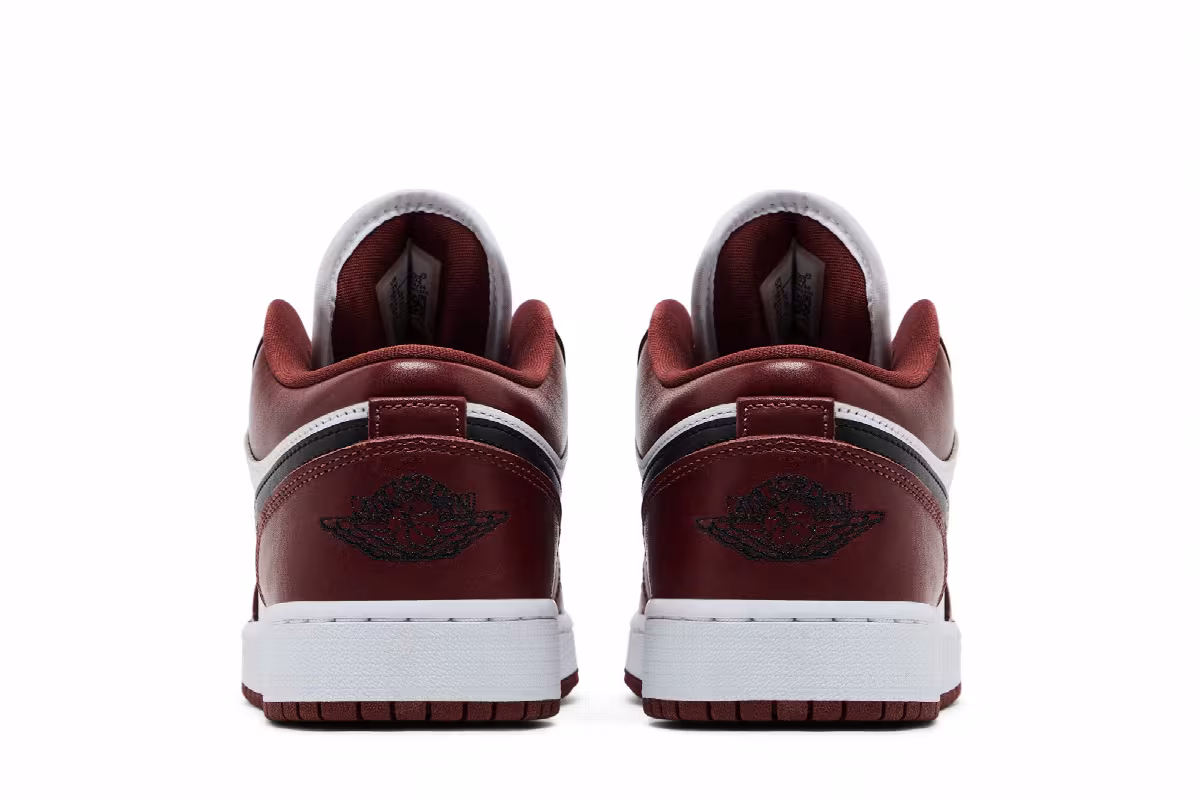 Air Jordan 1 Low GS Dark Pony, view 7