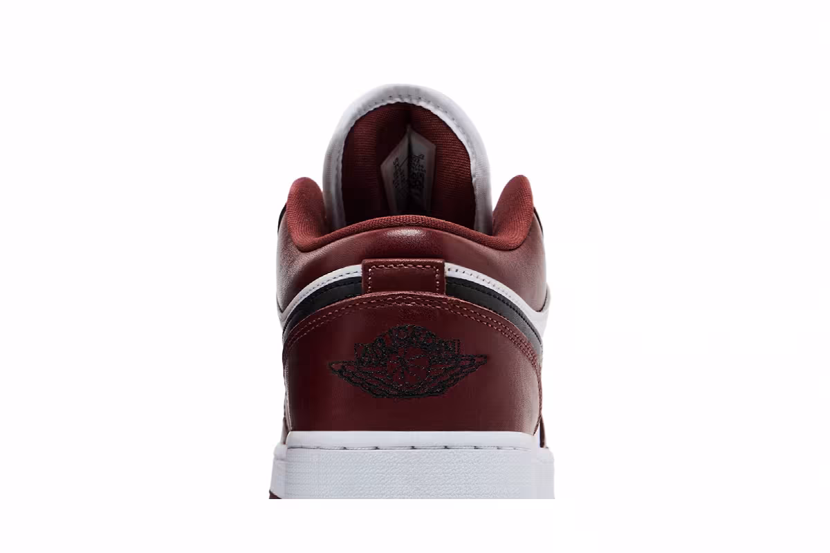 Air Jordan 1 Low GS Dark Pony, view 8