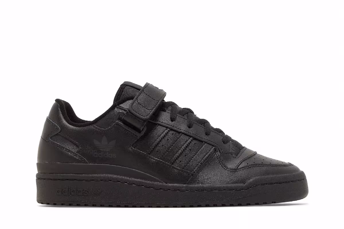 adidas Forum Low Triple Black, view 2
