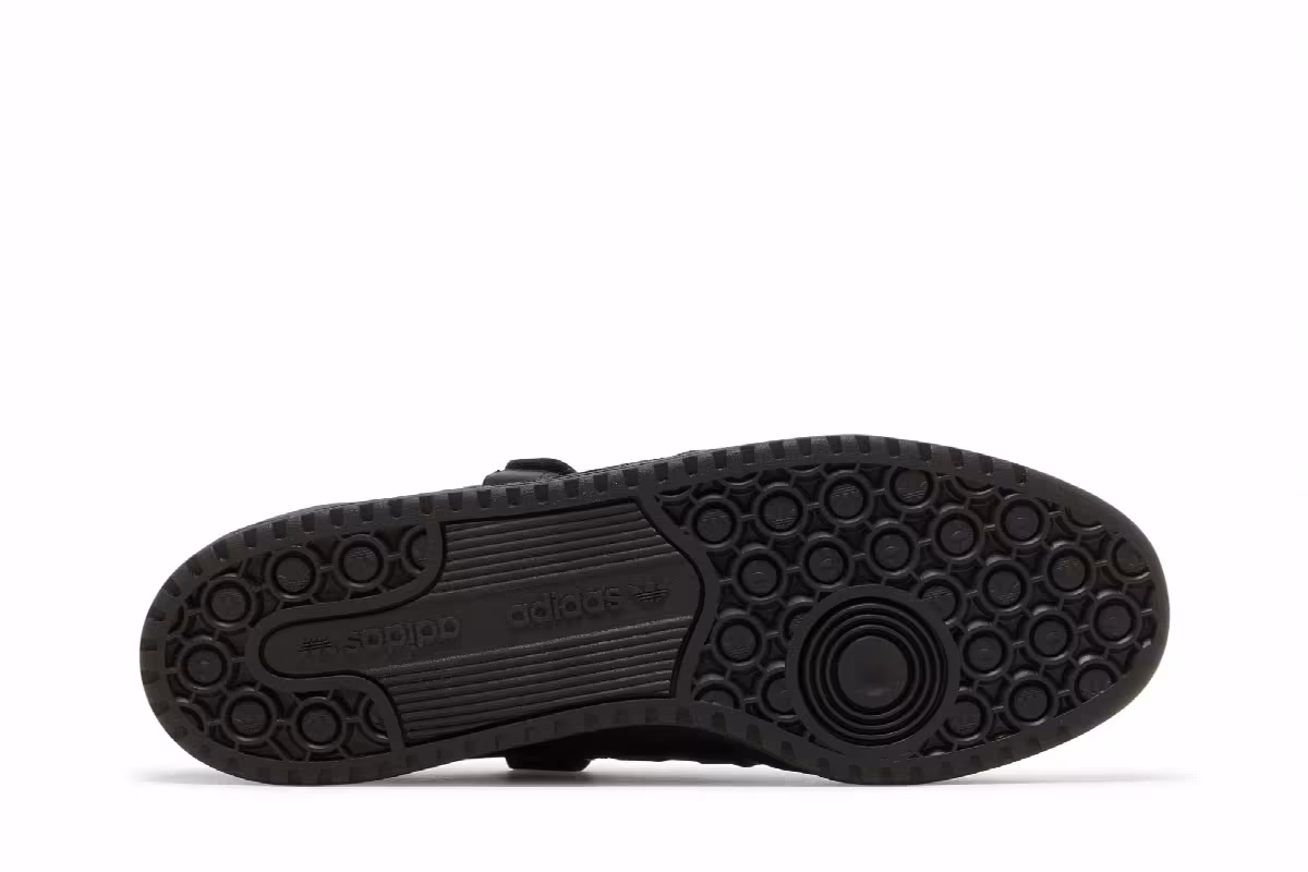 adidas Forum Low Triple Black, view 5