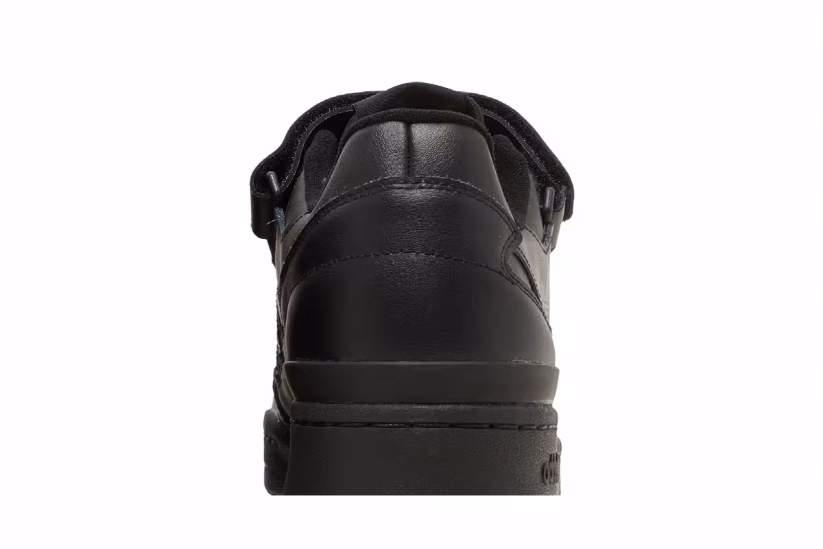 adidas Forum Low Triple Black, view 8