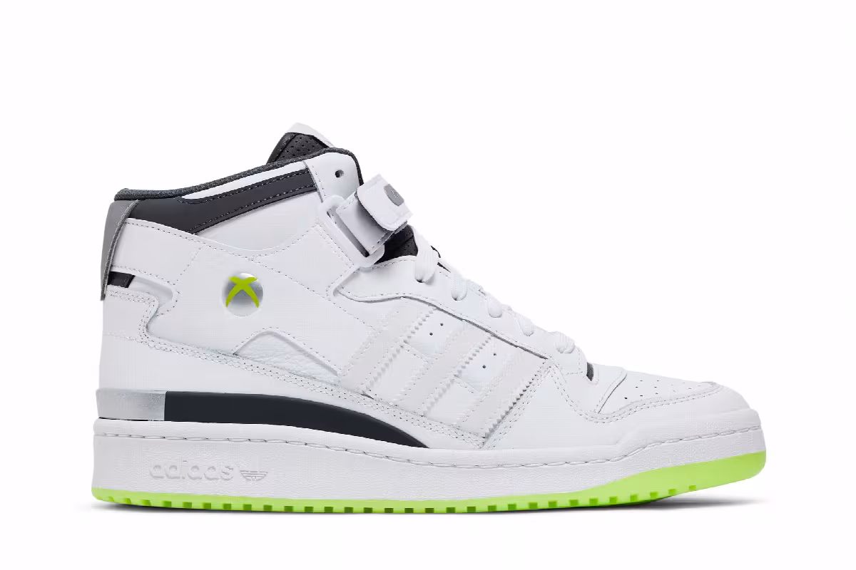 Xbox 360 x adidas Forum Mid 20th Anniversary, view 2
