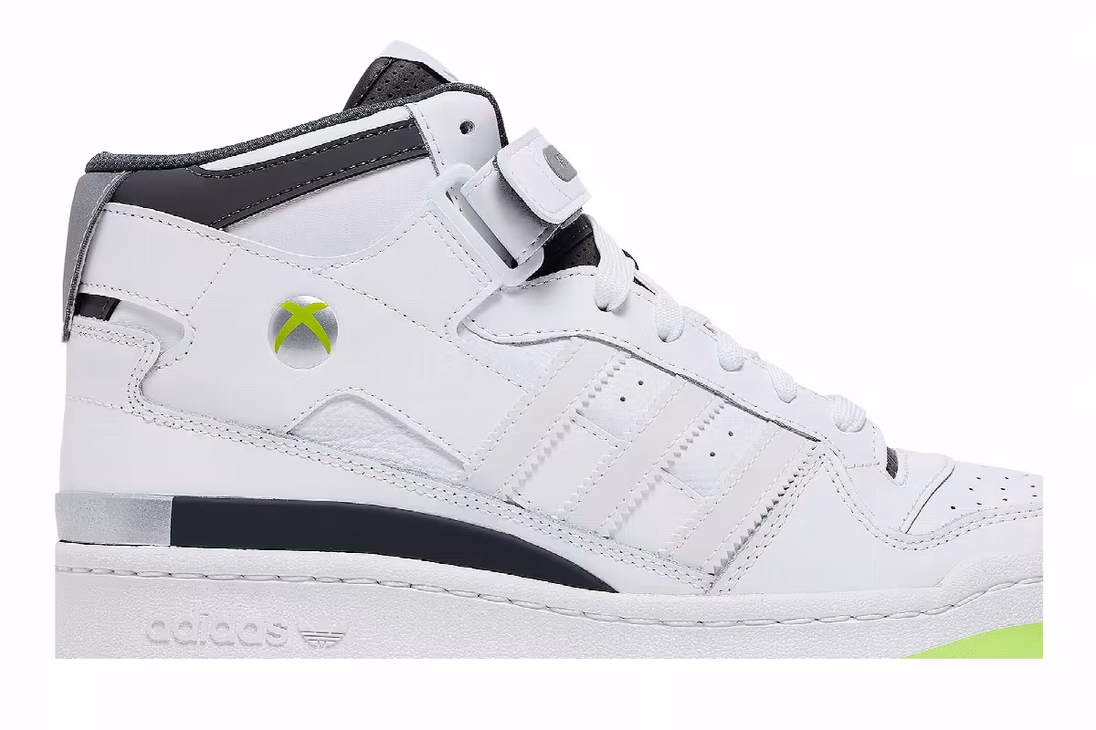 Xbox 360 x adidas Forum Mid 20th Anniversary, view 3