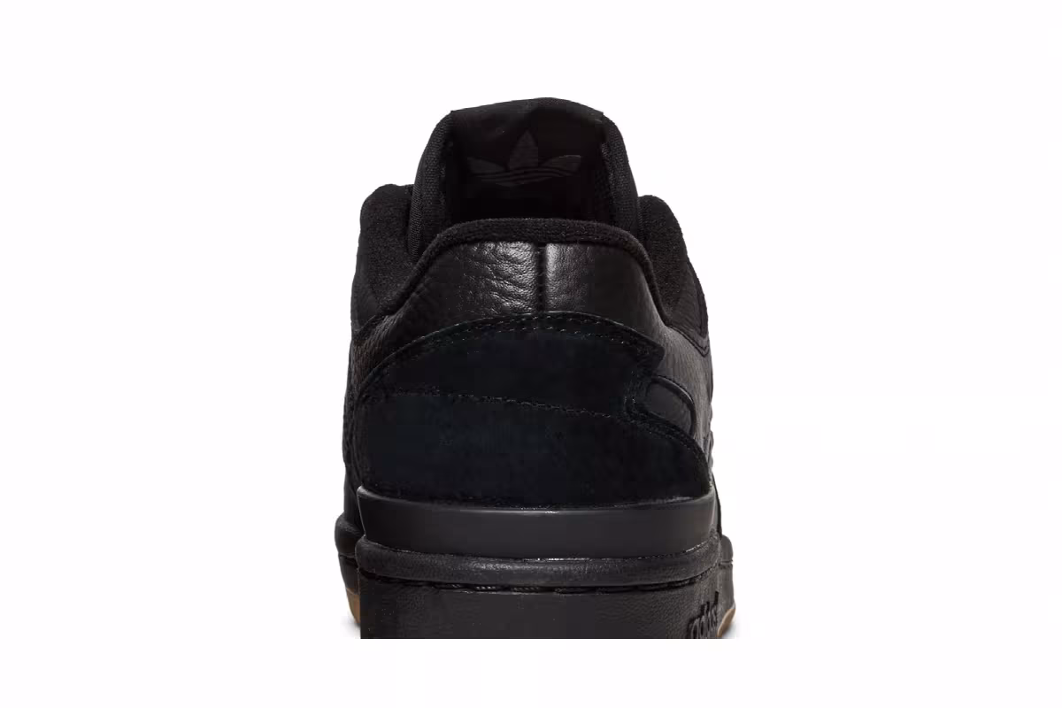 Adidas Forum 84 Low ADV Black Gum, view 8