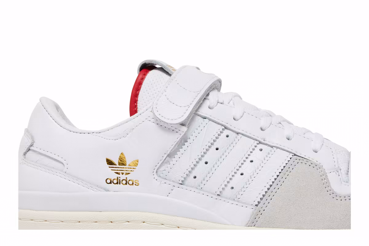 Sneakersnstuff x adidas Forum 84 Low Core White, view 3