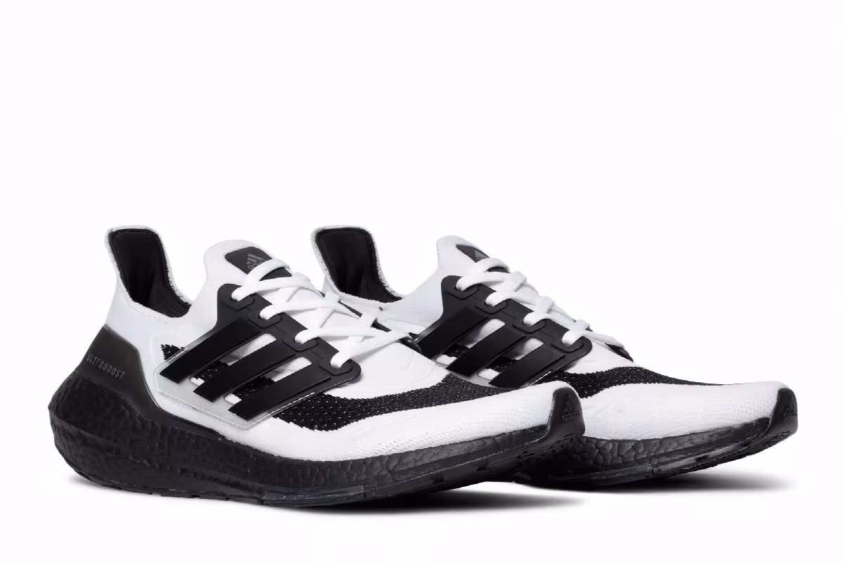 adidas UltraBoost 21 Oreo, view 9
