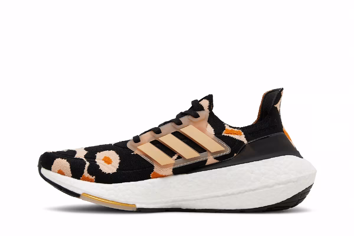 Marimekko x adidas Women's UltraBoost 21 Unikko, view 4