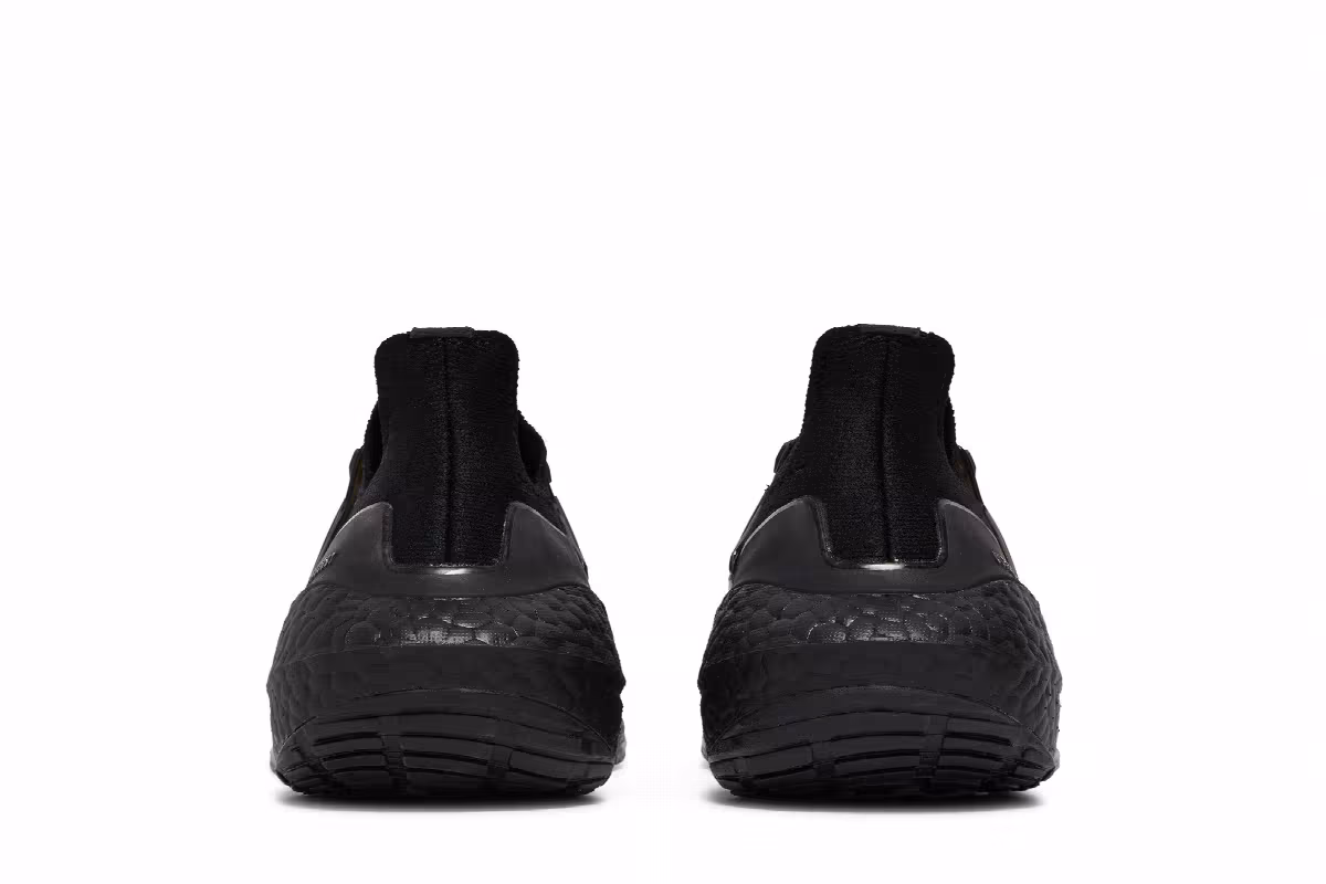 adidas UltraBoost 21 J Triple Black, view 7