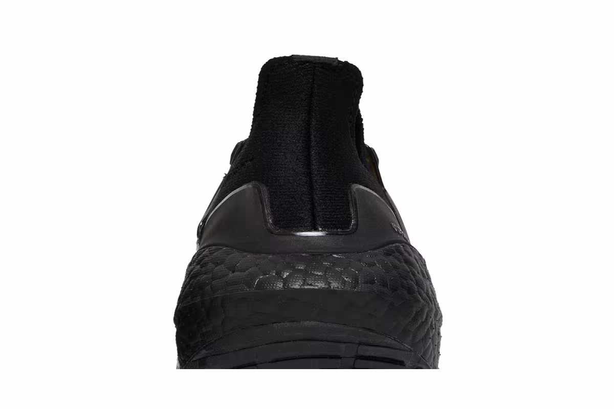 adidas UltraBoost 21 J Triple Black, view 8