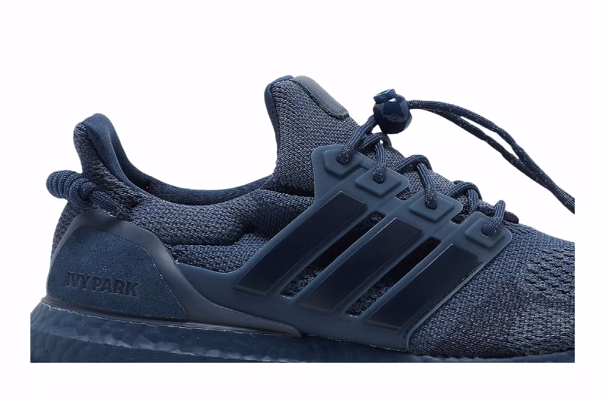 Ivy Park x adidas UltraBoost OG Rodeo - Night Marine, view 3