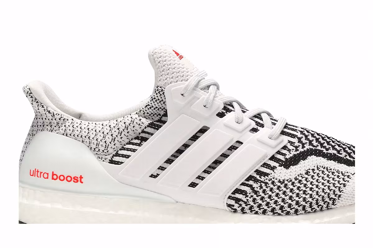 adidas UltraBoost 5.0 DNA Zebra, view 3