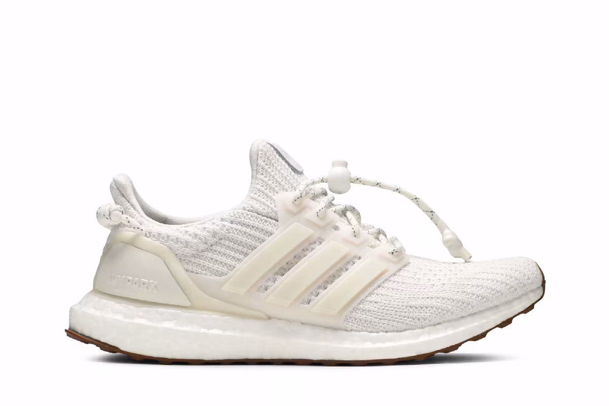 Ivy Park x adidas UltraBoost 4.0 Ivy Park, view 2