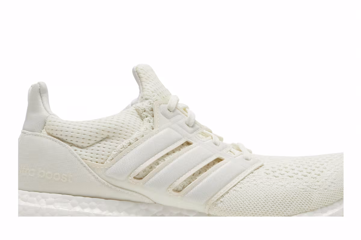 James Bond 007 x adidas UltraBoost 1.0 DNA No Time to Die - Triple White, view 3
