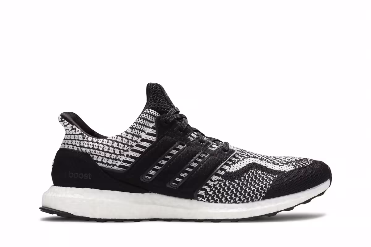 adidas UltraBoost 5.0 DNA Black White, view 2