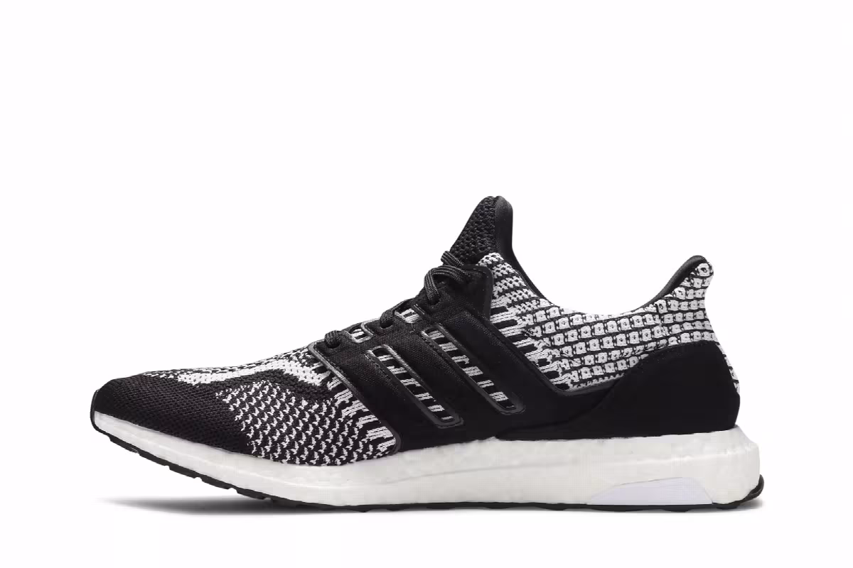 adidas UltraBoost 5.0 DNA Black White, view 4
