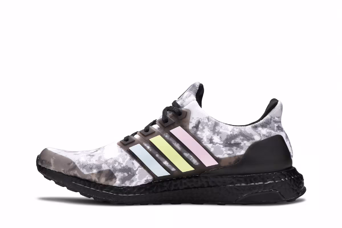 adidas UltraBoost Black Camo, view 4
