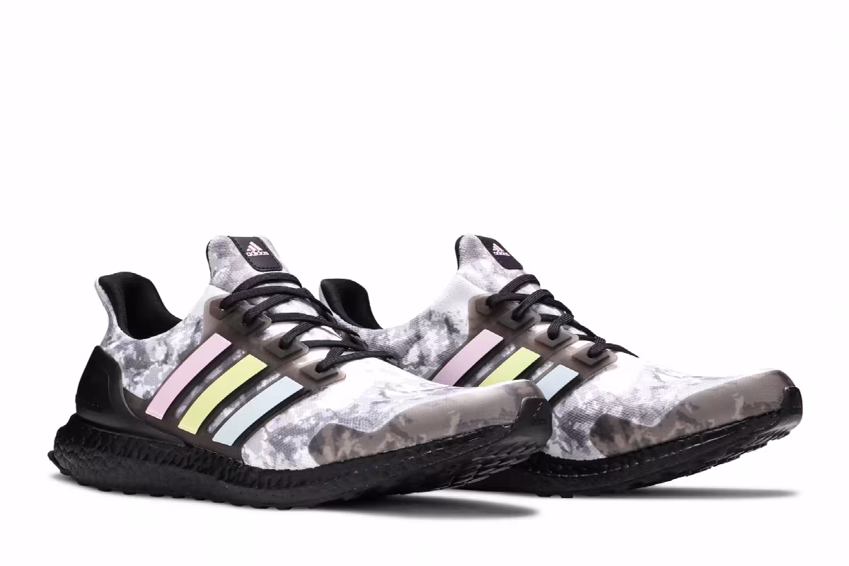 adidas UltraBoost Black Camo, view 9