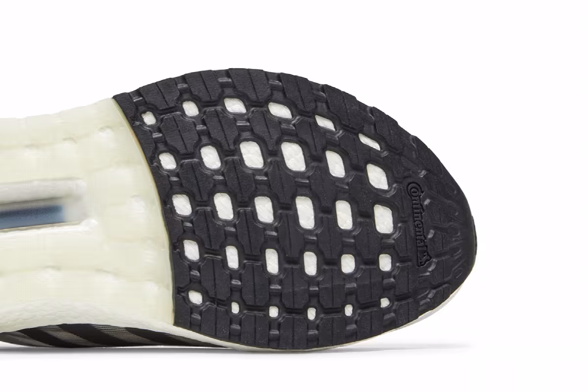 James Bond 007 x adidas UltraBoost Summer.RDY No Time to Die - White Grey, view 6