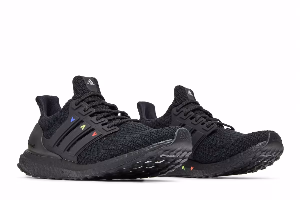 Adidas UltraBoost 4.0 DNA Black Hearts, view 9