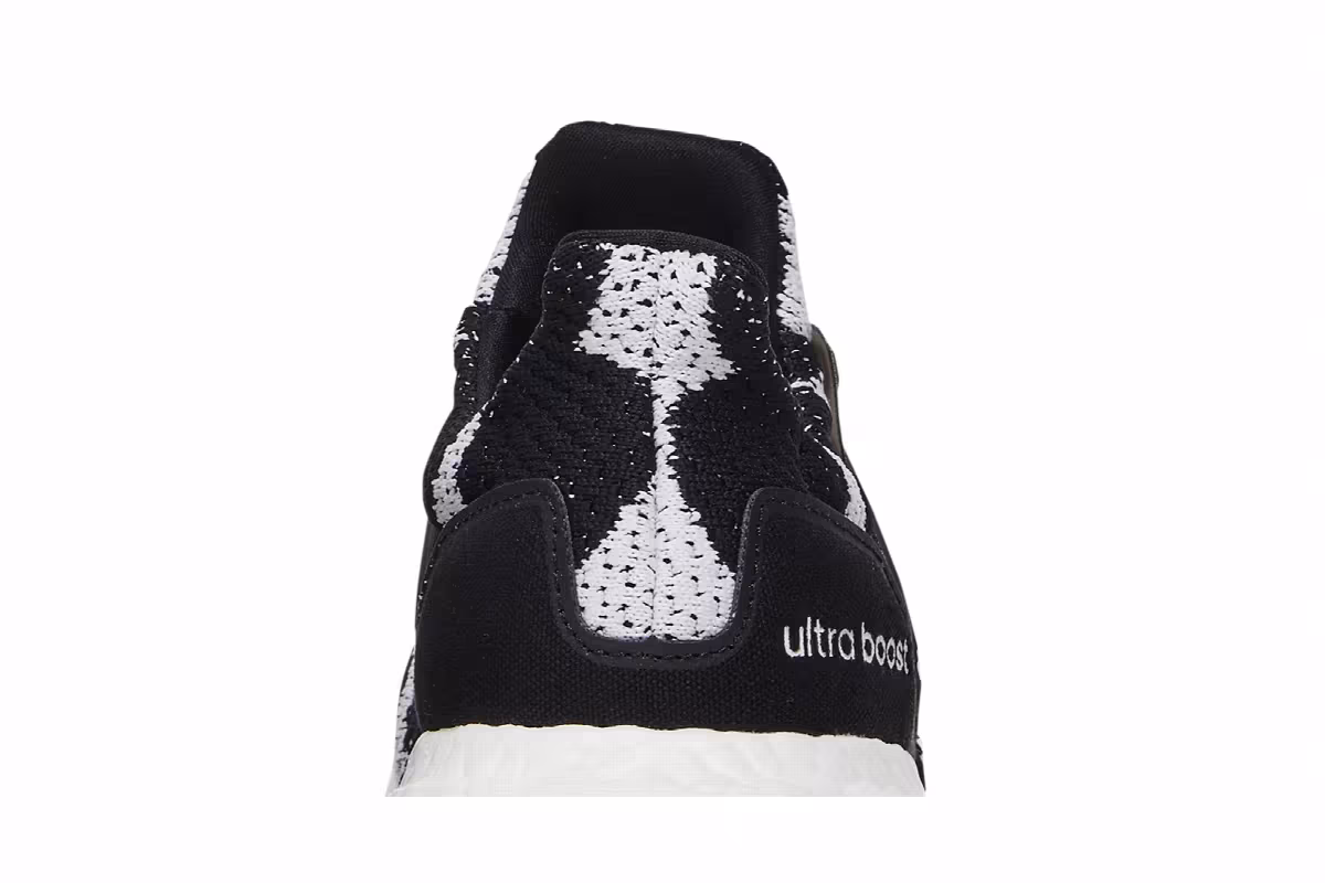 Marimekko x adidas Women's UltraBoost DNA Räsymatto Dot, view 8