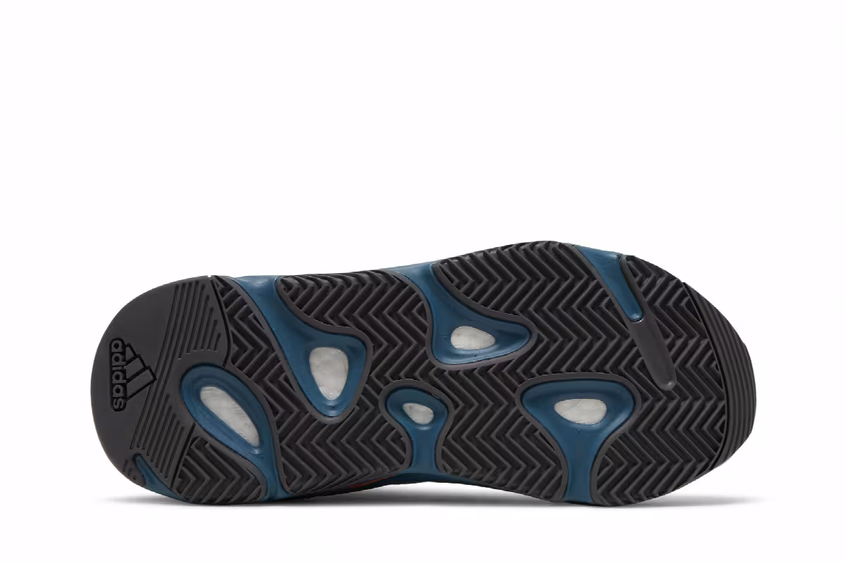 adidas Yeezy Boost 700 Faded Azure, view 5