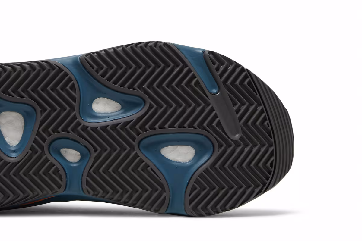 adidas Yeezy Boost 700 Faded Azure, view 6