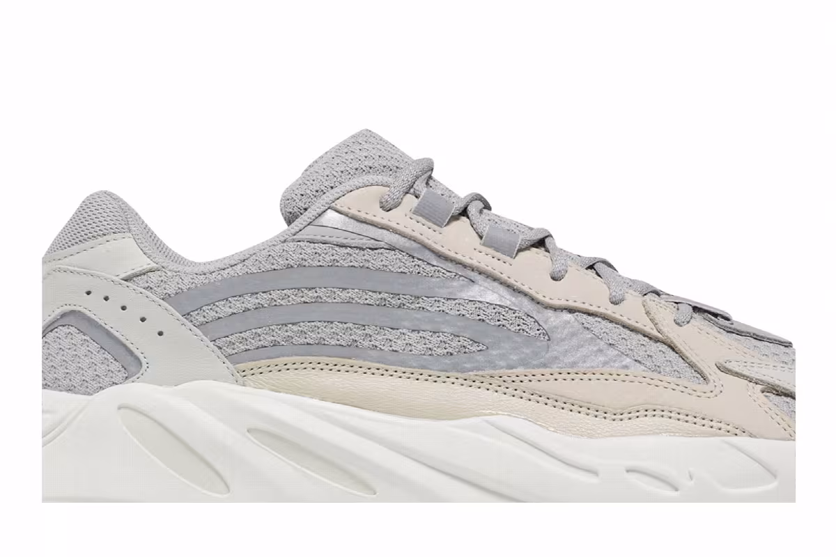 adidas Yeezy Boost 700 V2 Cream, view 3