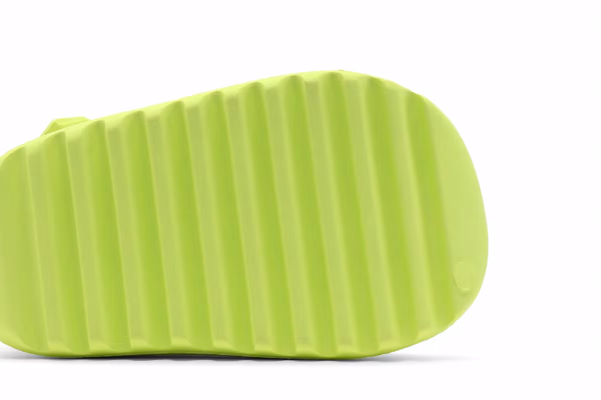 adidas Yeezy Slides Infants Glow Green, view 6