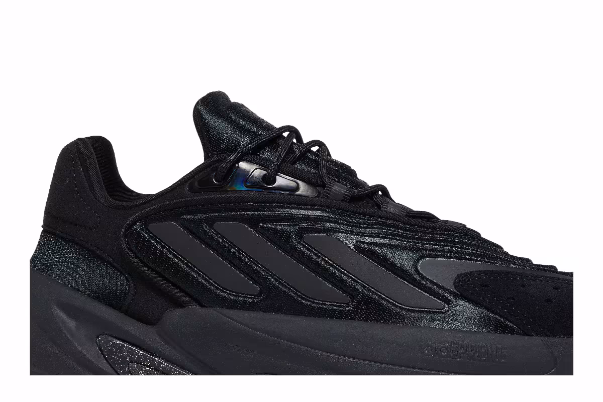 adidas Women's Ozelia Black Carbon, view 3