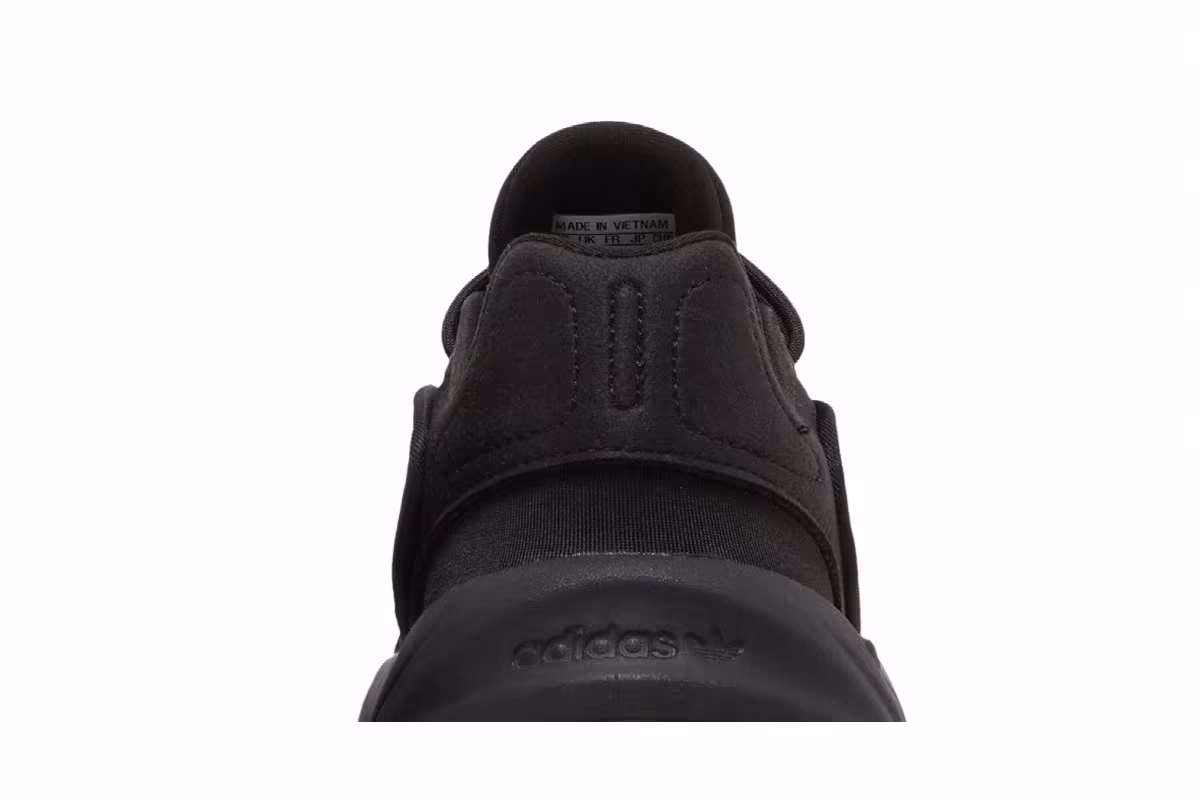 adidas Ozelia J Triple Black, view 8