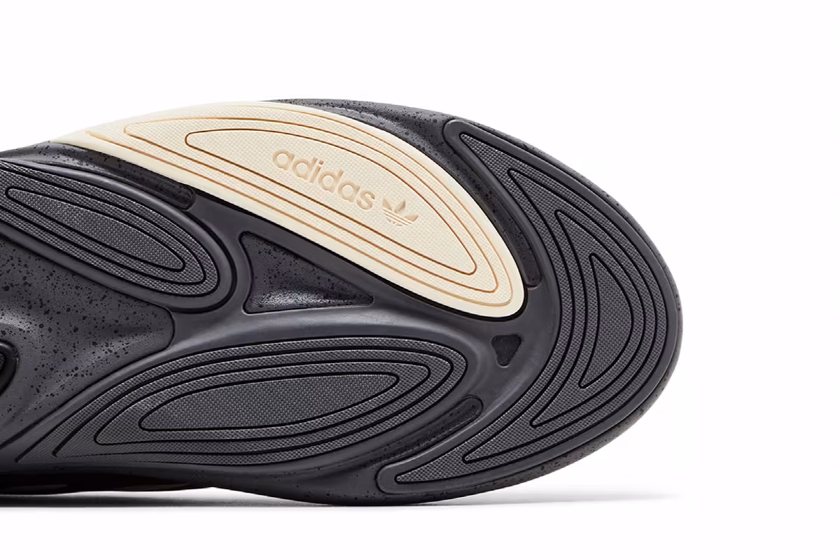 Adidas Ozelia Victory Crimson, view 6