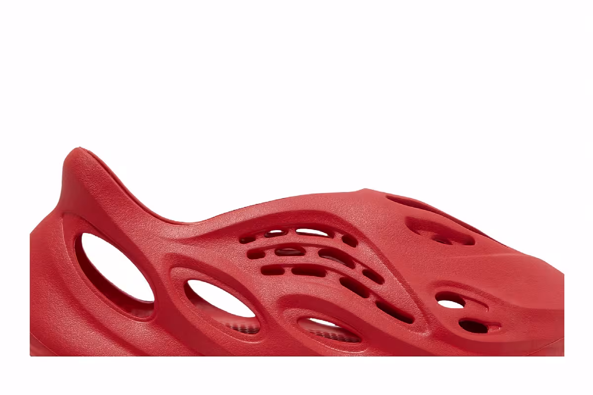 adidas Yeezy Foam Runner Vermilion, view 3