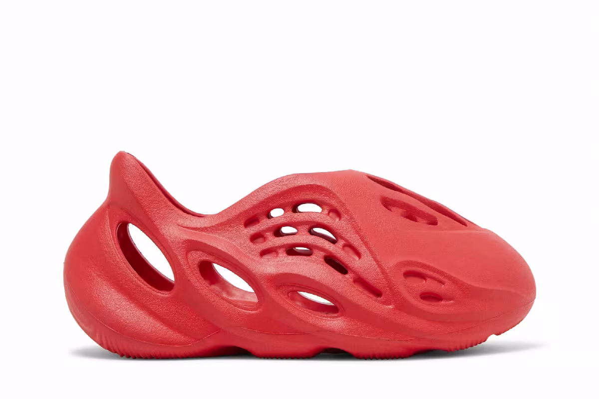 adidas Yeezy Foam Runner Kids Vermilion, view 2