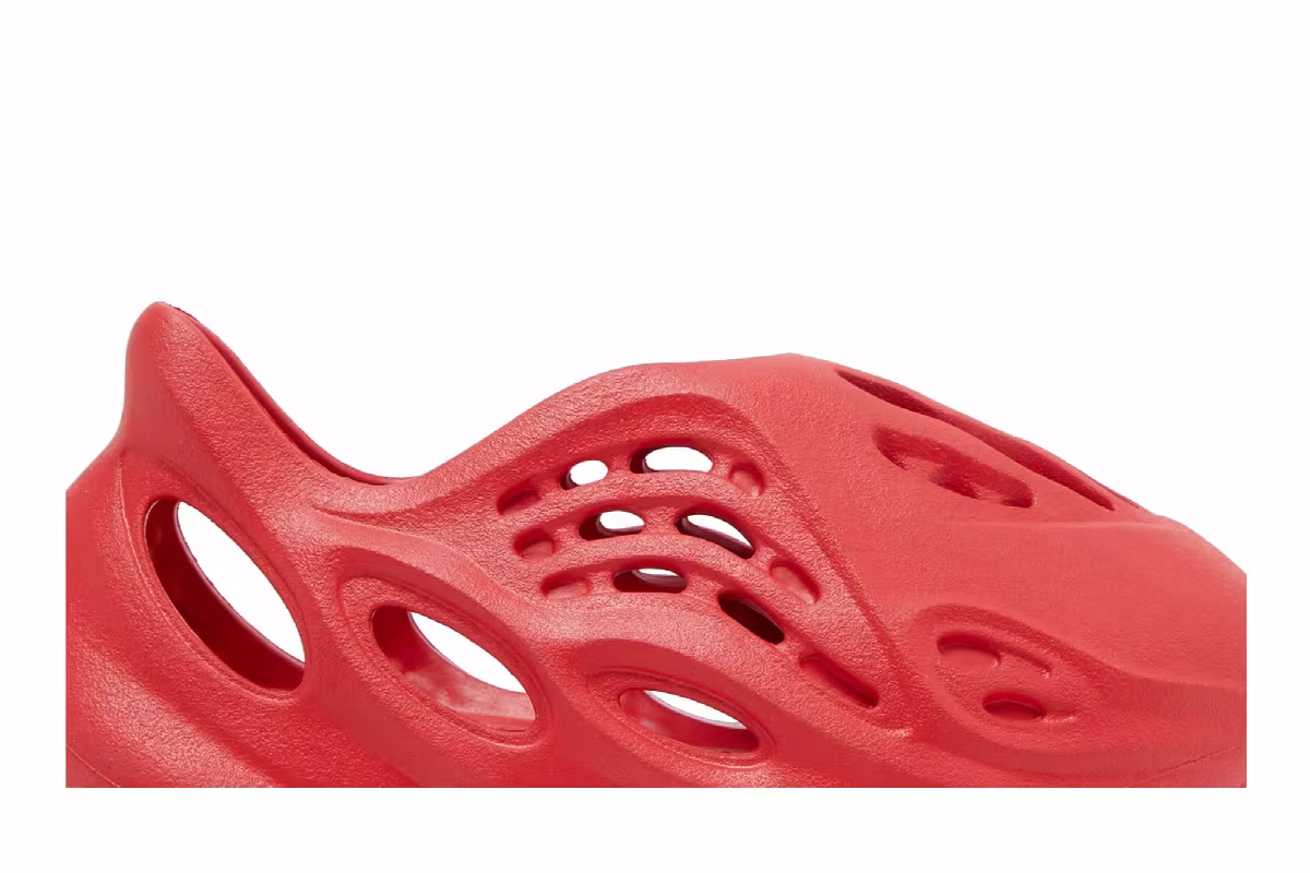 adidas Yeezy Foam Runner Kids Vermilion, view 3