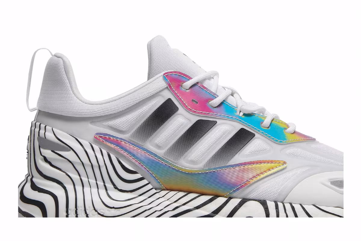 Patrick Mahomes x adidas ZX 2K Boost Hypnotic Lines, view 3