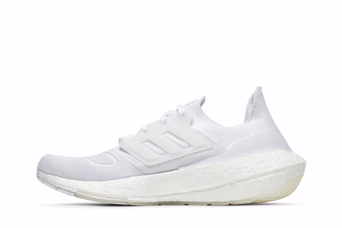 adidas UltraBoost 22 Cloud White, view 4
