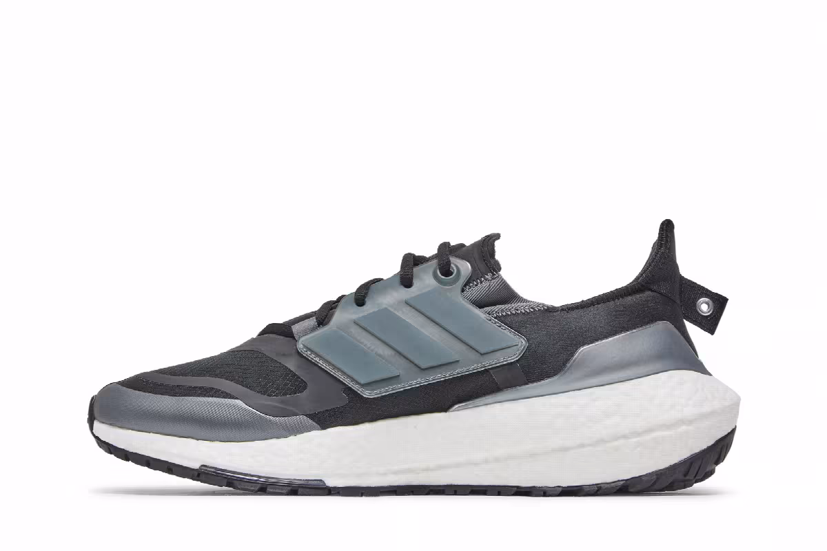adidas UltraBoost 22 Cold.RDY Black Grey, view 4