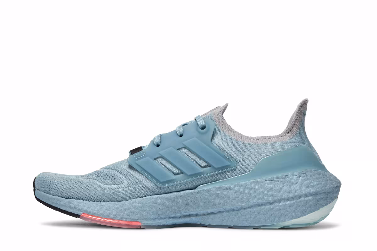 adidas UltraBoost 22 Magic Grey, view 4