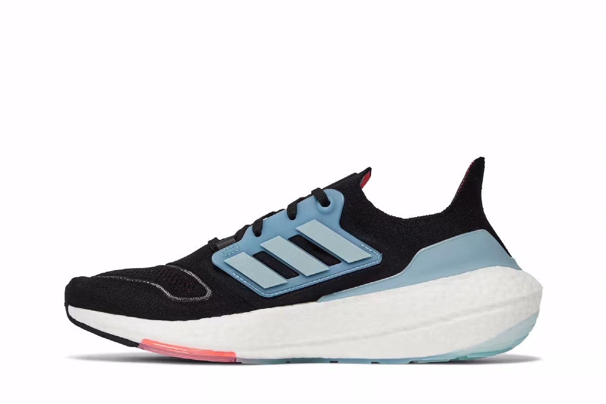 adidas UltraBoost 22 Black Magic Grey, view 4
