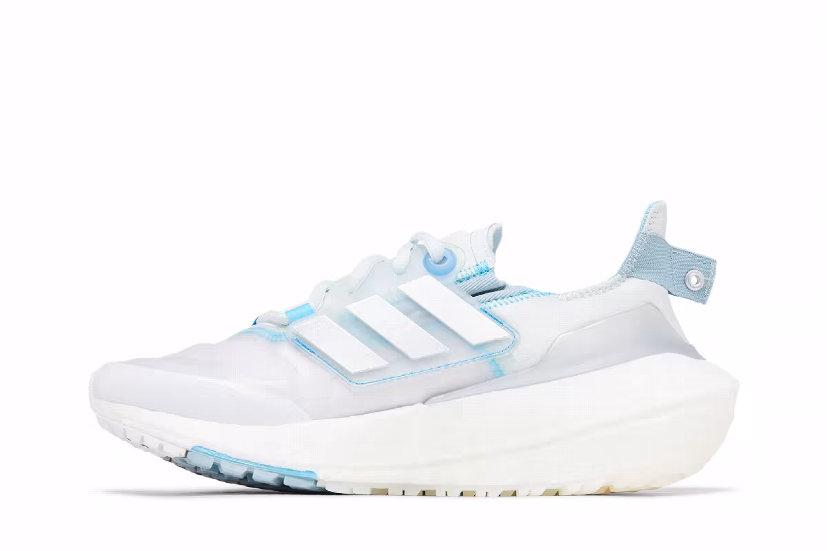 Adidas Women's UltraBoost 22 Cold.RDY Blue Tint Silver Metallic, view 4