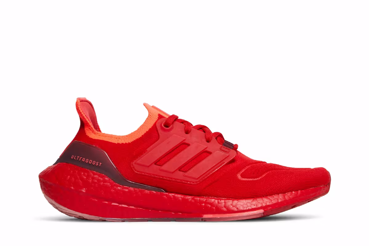 adidas UltraBoost 22 Vivid Red, view 2