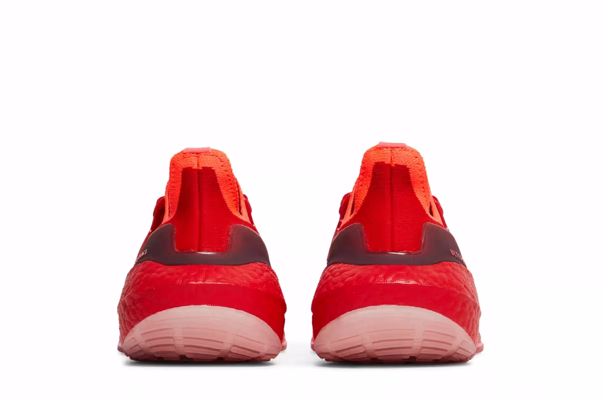 adidas UltraBoost 22 Vivid Red, view 7